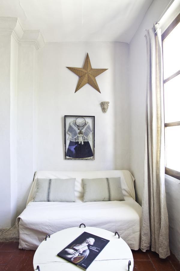 Maison D'Hotes , Ancien Hotel Des Colonnes 리에 외부 사진
